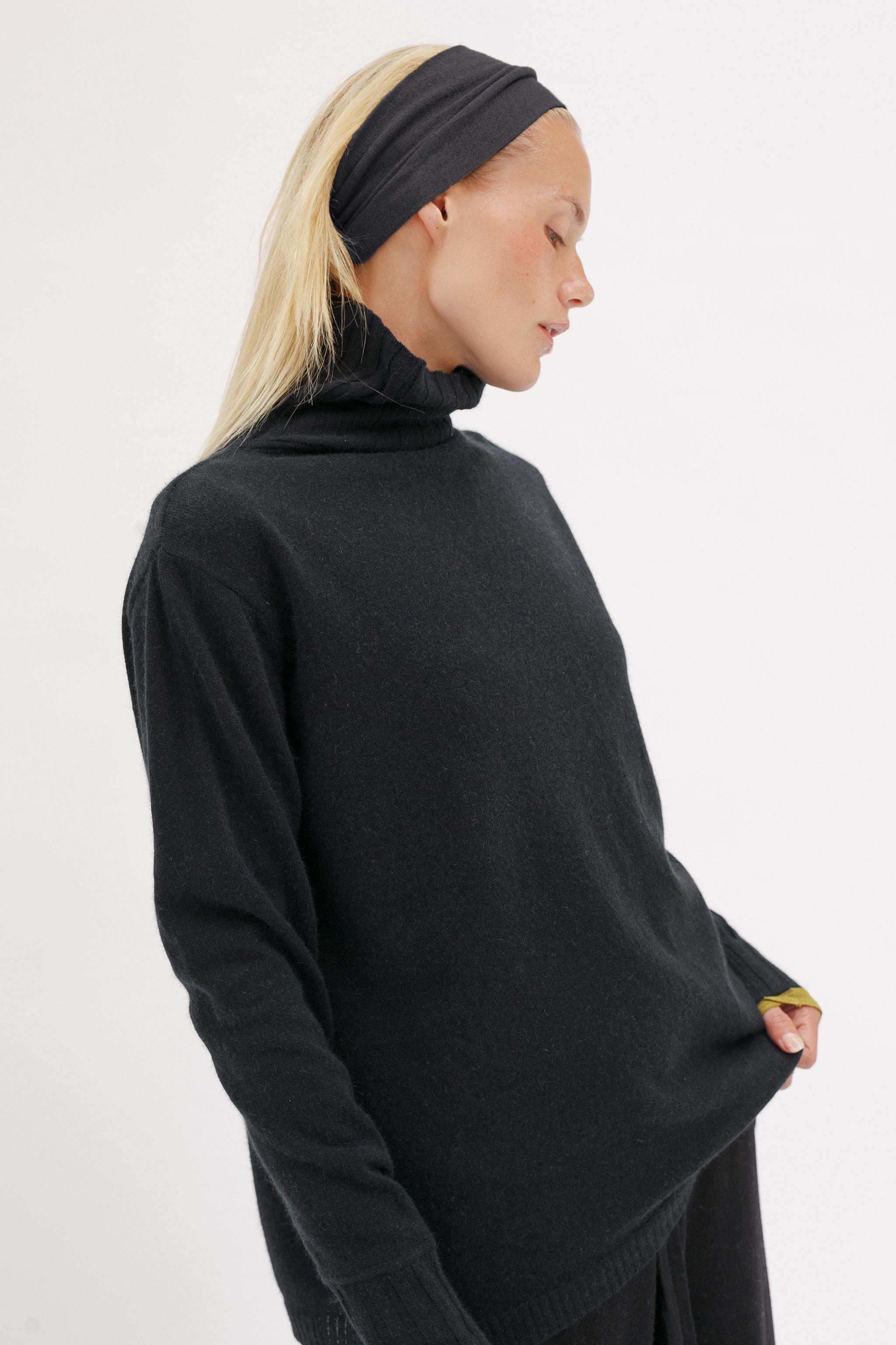 Rei Silk Cashmere Band - Charcoal