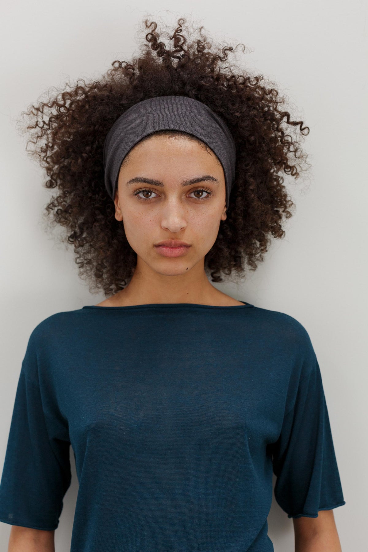 Rei Silk Cashmere Band - Charcoal