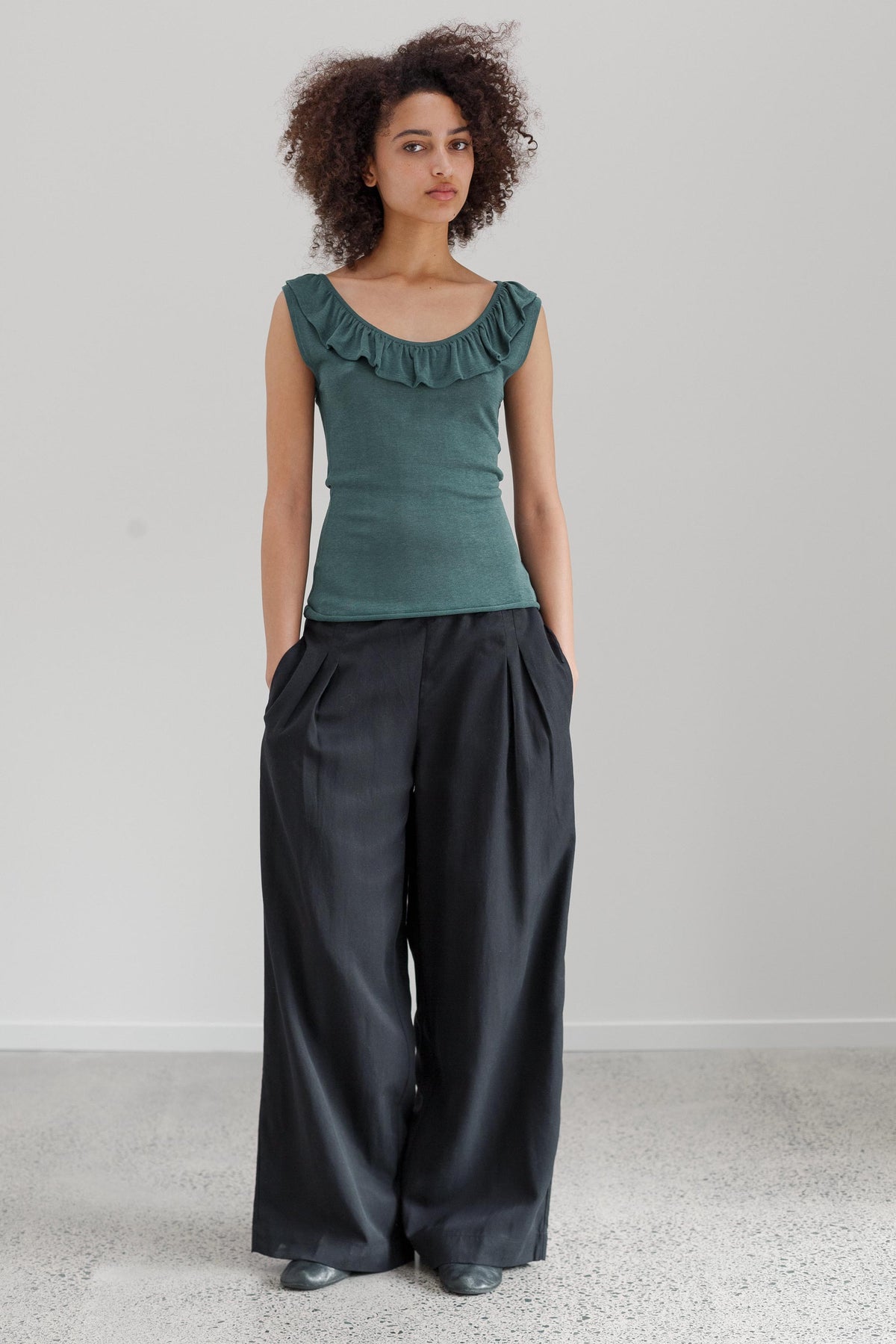 Yudi Tencel Pants - Noir