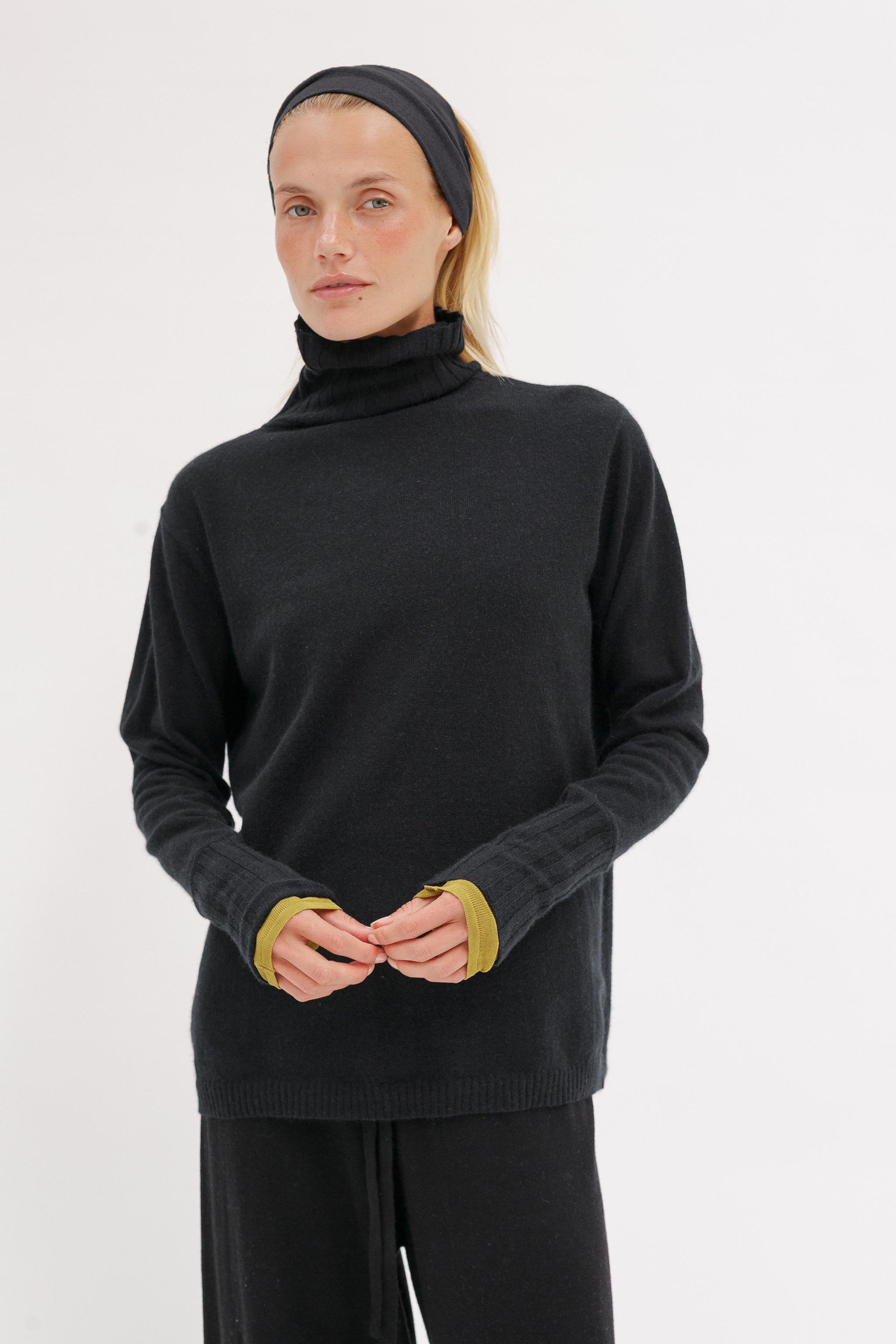 Rei Silk Cashmere Band - Charcoal