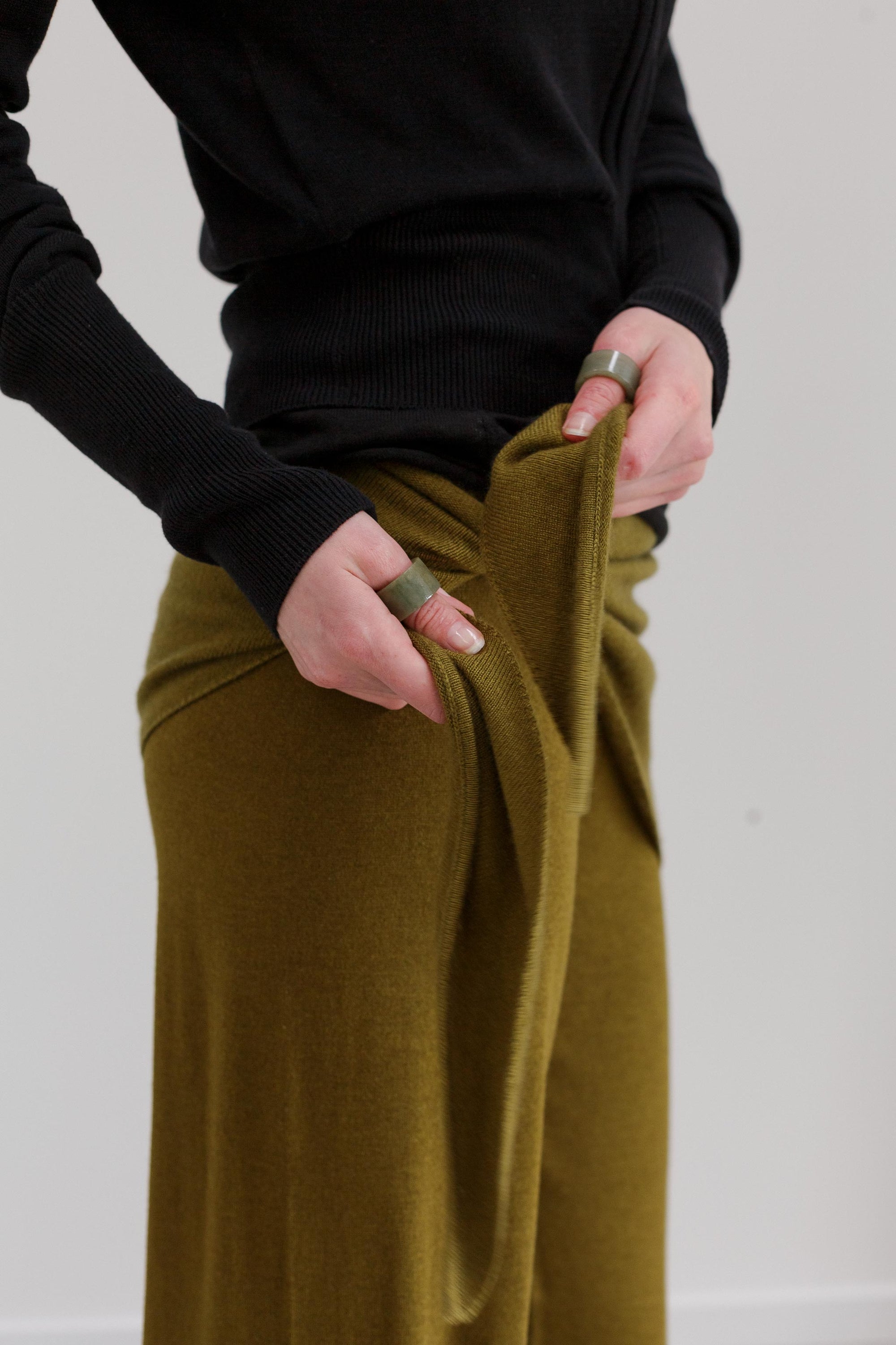 Consuelo Cashmere Scarf - Deep Chartreuse