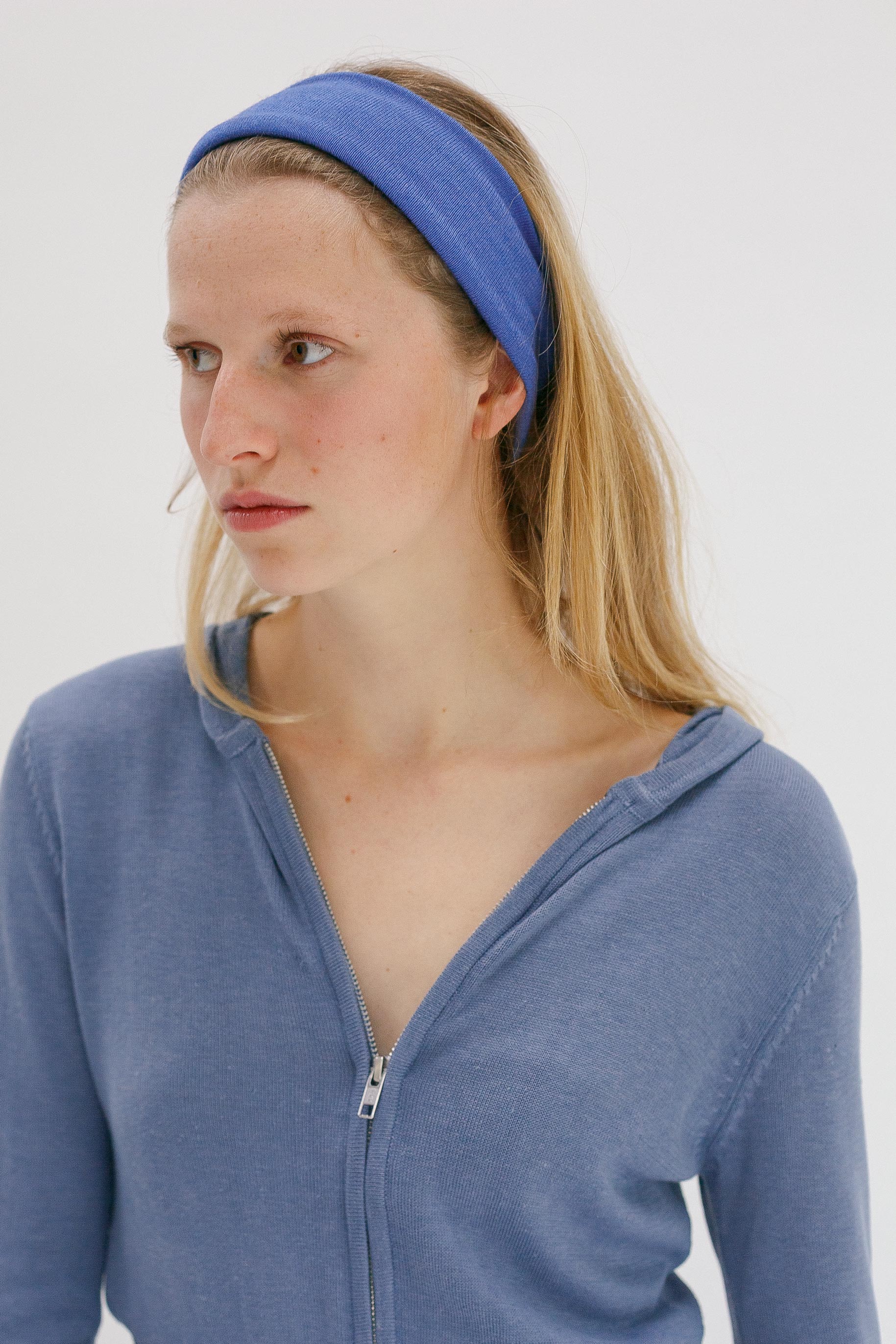 Rei Silk Cashmere Band - Daisy Blue