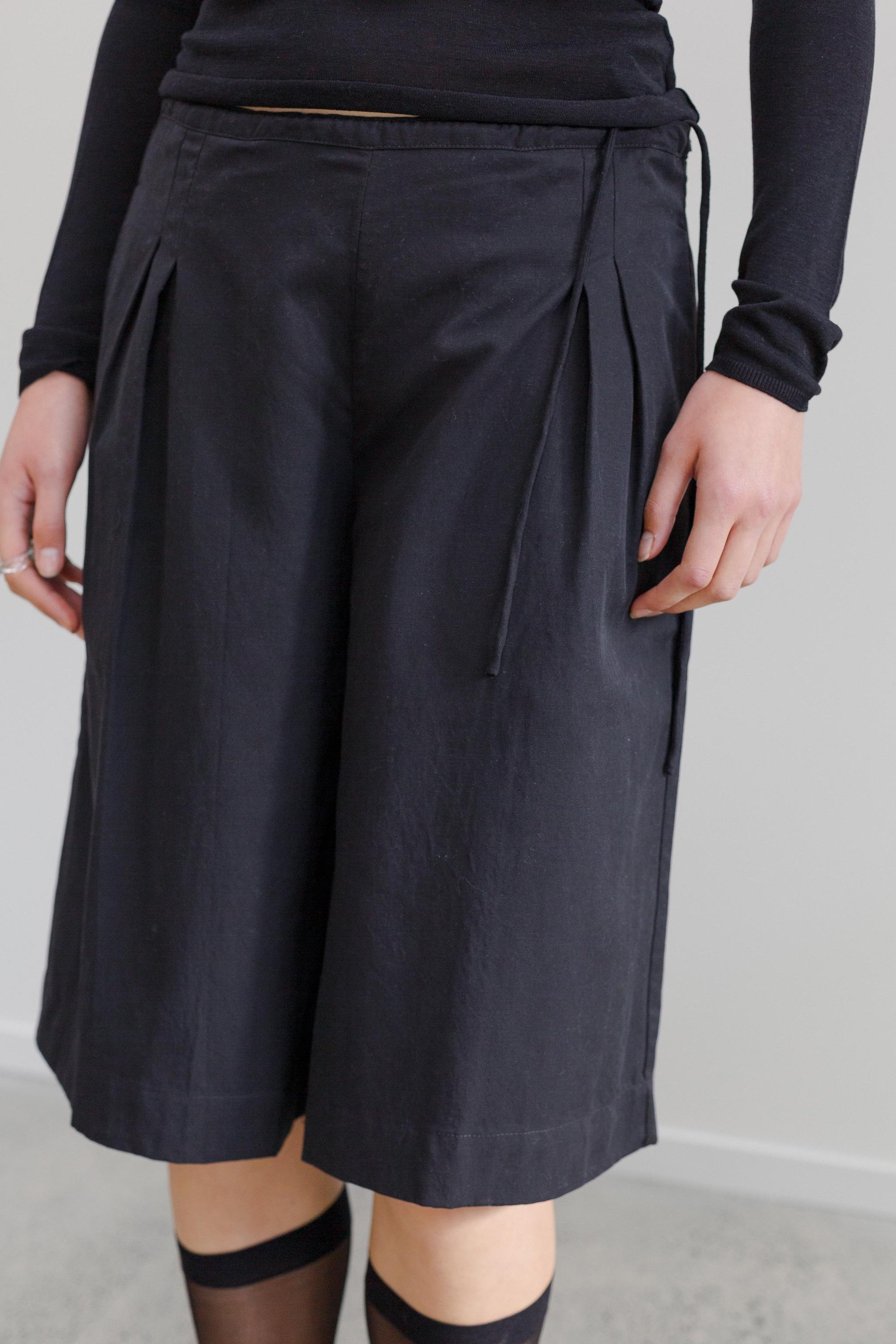 Yudi Tencel Shorts - Noir
