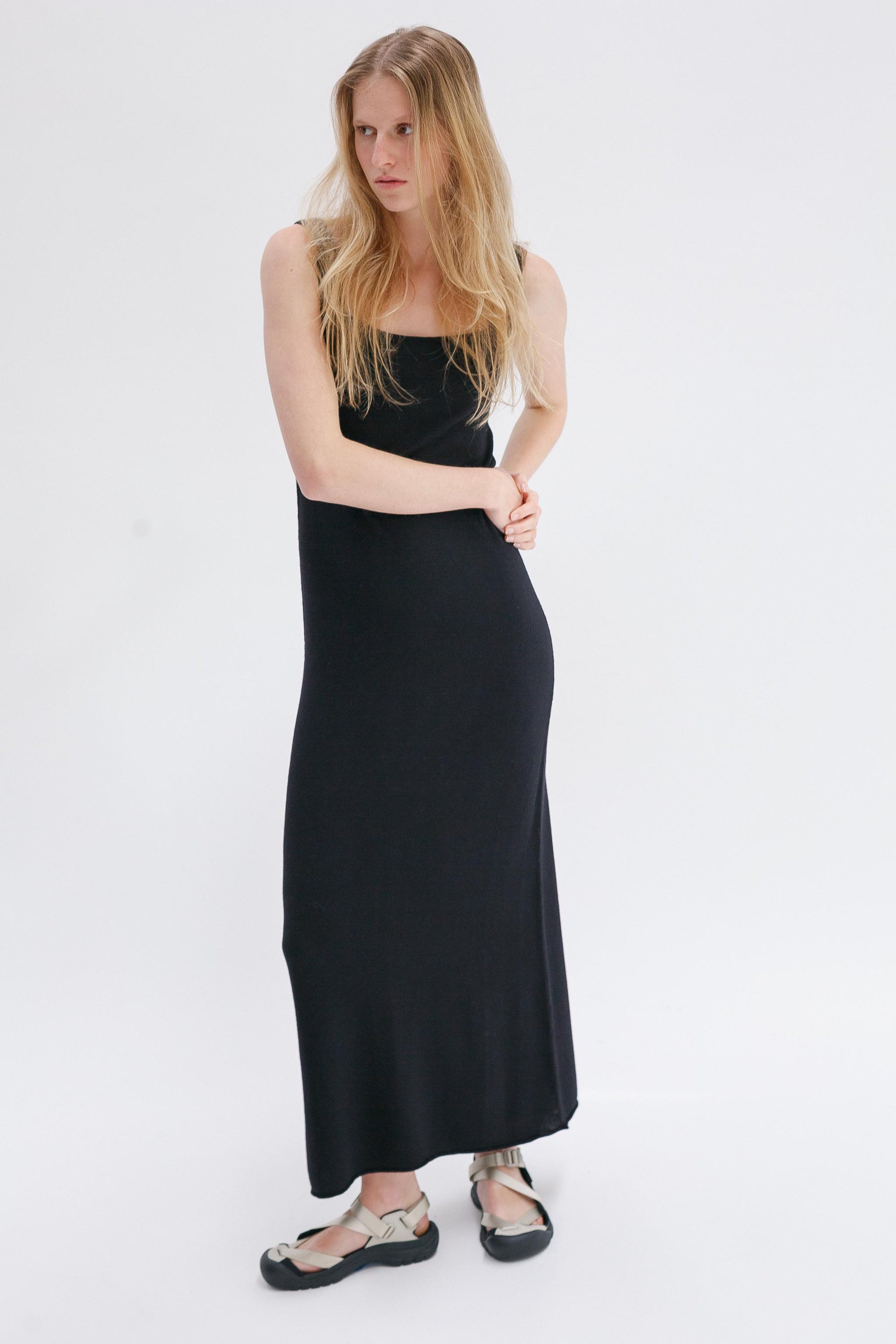 Neem Cashmere Cotton Dress - Black
