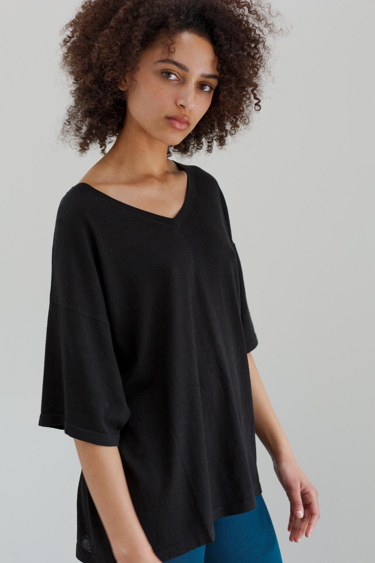 Kind Hemp Embroidery Top - Black