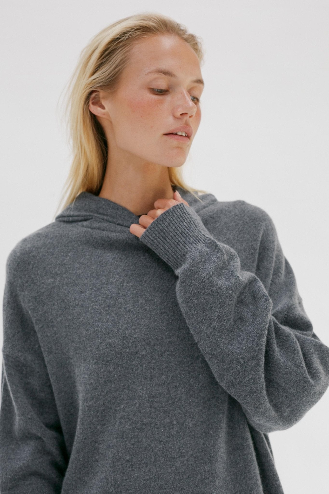 Apollo Cashmere Hoodie - Wixii