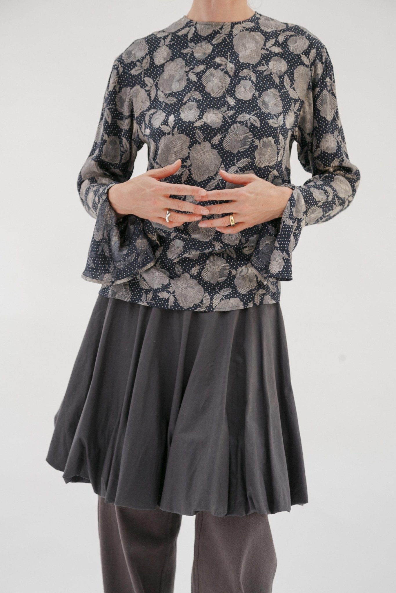 Vintage Navy Silk Rose Top - Wixii